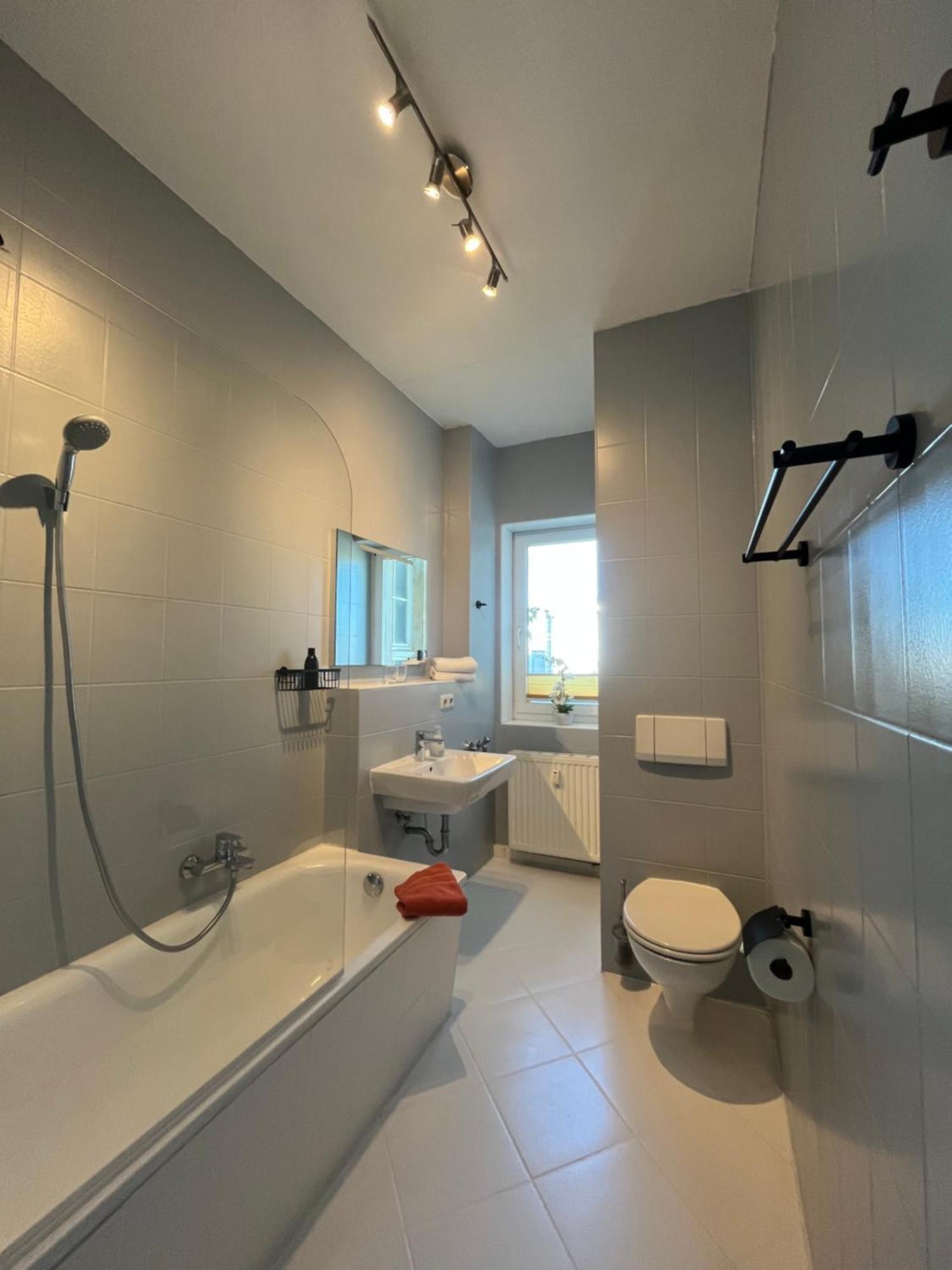 Apartmenthaus Stadt Metz Дрезден Екстериор снимка