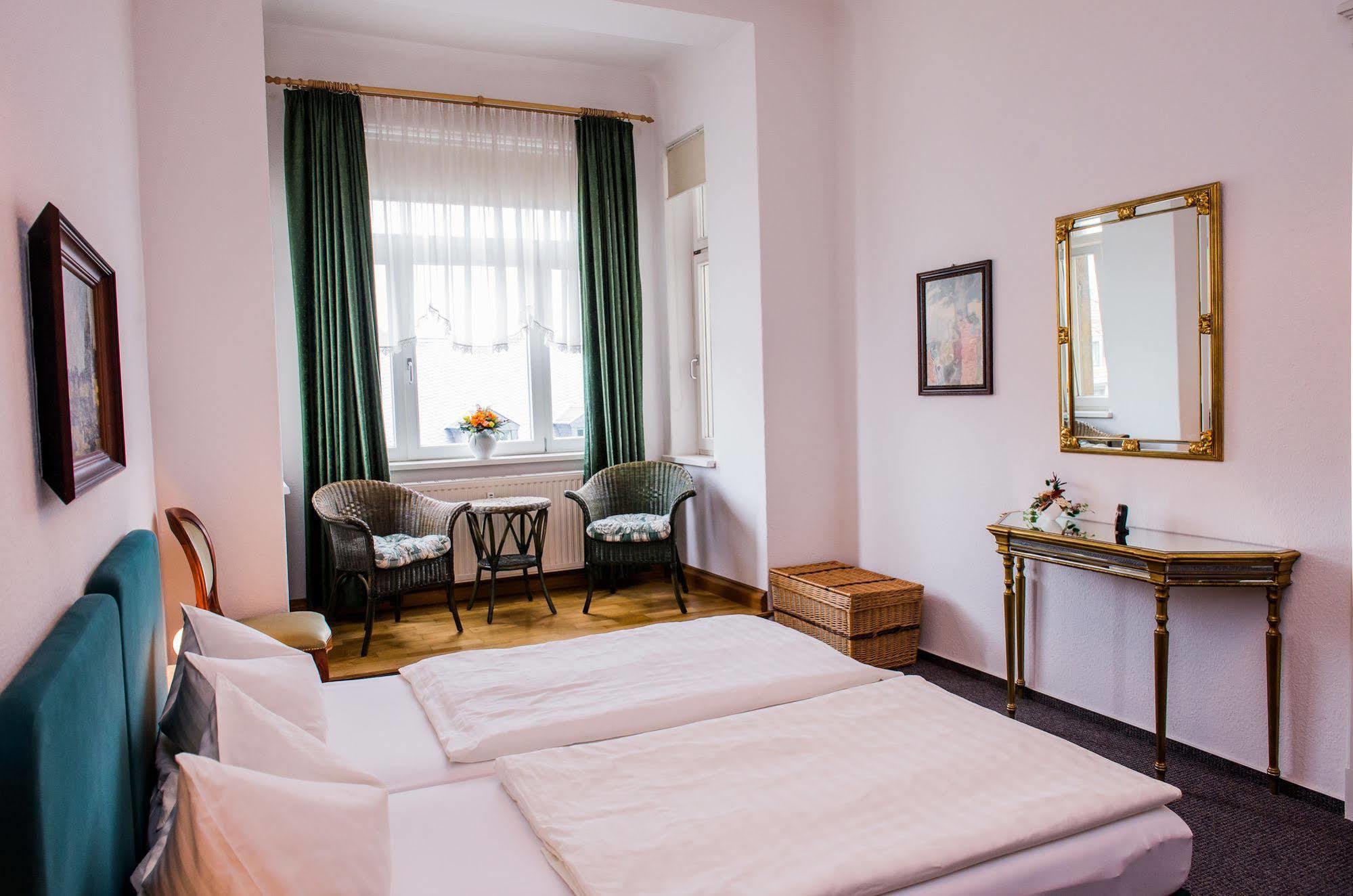 Apartmenthaus Stadt Metz Дрезден Екстериор снимка